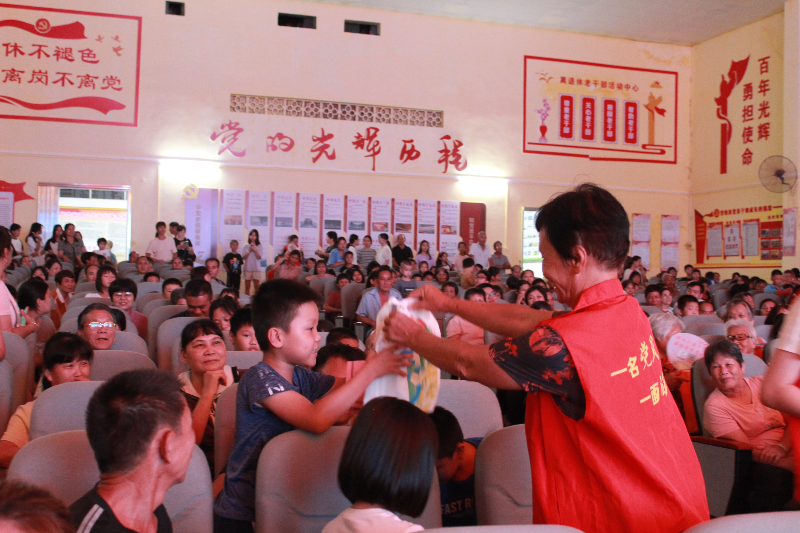 24.8.22合水鎮(zhèn)：法治漠陽·護(hù)“未”成長——2024年陽春市合水鎮(zhèn)法治文化活動.doc_8